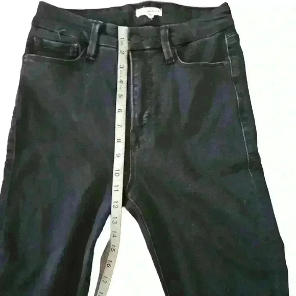 Good American Black Distressed High Rise Skinny Jeans 6/28 - Picture 10 of 10